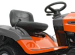 Husqvarna Rasentraktor TC 138L Winterpaket mit Schneeschild, Gummileiste, Gewicht und Schneeketten – Modell 2023 – Bild 2