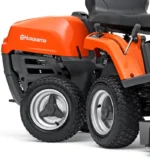 Husqvarna Frontmäher R 112C mit Mähdeck Combi 85 – Winterpaket mit Schneeschild, Gummileiste und Schneeketten – Modell 2023 – Bild 3