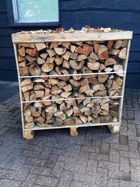 Brennholz-Mix 25 cm – 1,2 RM (4 Mini-Paletten)
