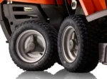 Husqvarna Frontmäher R 112C mit Mähdeck Combi 85 – Winterpaket mit Schneeschild, Gummileiste und Schneeketten – Modell 2023 – Bild 4