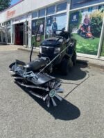 Black Edition Rasentraktor Pro 225/92 Twin H mit Kehrmaschine – Bild 13