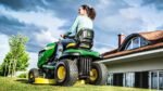 JOHN DEERE Rasentraktor X127 – Bild 5
